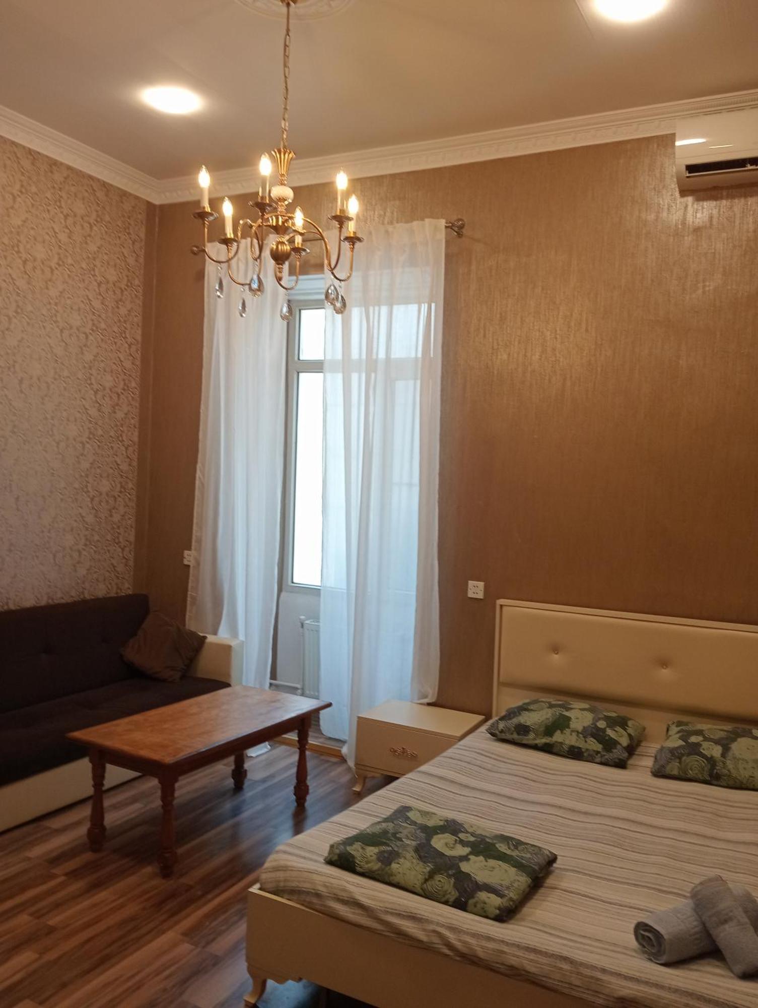 Apartment On The Delara Aliyeva Street Bakoe Buitenkant foto