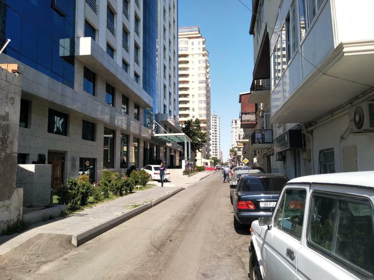 Apartment On The Delara Aliyeva Street Bakoe Buitenkant foto