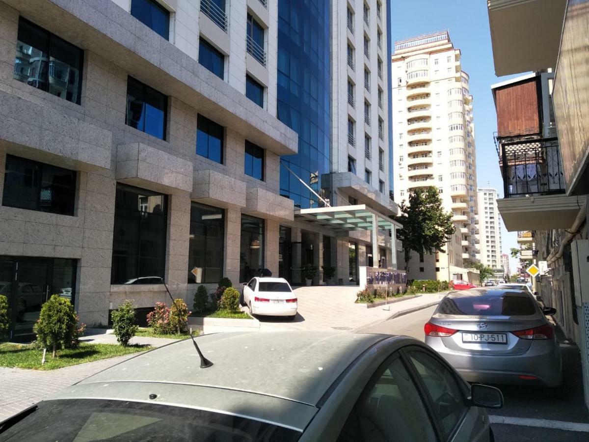 Apartment On The Delara Aliyeva Street Bakoe Buitenkant foto